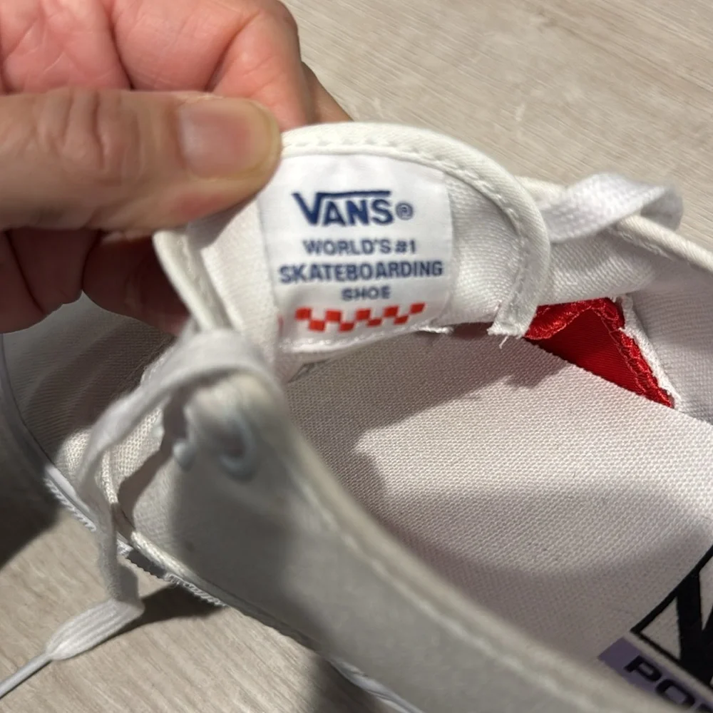 Vans skateboarding sneaker - Picture 3 of 6